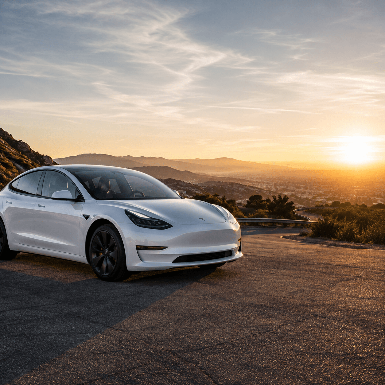 Reprise Tesla Model 3 avec Delivauto pour connaître la valeur réelle de votre voiture électrique avant de la vendre. La Tesla Model 3 est l’un des modèles électriques les plus recherchés sur le marché de l’occasion, mais son prix ne dépend pas seulement de son année ou d’une cote automatique. Pour une estimation cohérente, il faut regarder la version, le kilométrage, l’autonomie réelle, l’état de la batterie, la garantie restante, les options, l’état intérieur, la carrosserie, les pneus, les jantes, l’historique, les réparations éventuelles et la demande du marché.
Une Tesla Model 3 Propulsion, Grande Autonomie ou Performance ne se valorise pas de la même manière. Une Model 3 bien entretenue, propre, roulante, avec une batterie saine, une bonne autonomie et un historique clair peut garder une valeur intéressante. À l’inverse, une Tesla Model 3 accidentée, fortement kilométrée, avec défaut de charge, batterie fatiguée, écran défectueux, train roulant usé, carrosserie marquée, pneus à remplacer, jantes abîmées ou frais importants à prévoir doit être estimée selon son état réel.
Vendre une Tesla Model 3 entre particuliers peut prendre du temps, surtout si le véhicule présente des défauts ou si plusieurs annonces similaires sont déjà disponibles. Les acheteurs comparent souvent l’autonomie, la date de mise en circulation, les garanties, le kilométrage, les options, l’état des sièges, les impacts carrosserie, les consommables et les éventuels sinistres. Une estimation sérieuse doit donc tenir compte de tous ces éléments, et pas uniquement du prix moyen affiché sur internet.
Delivauto peut étudier la reprise d’une Tesla Model 3 d’occasion partout en France, qu’elle soit roulante, accidentée, immobilisée, avec problème de batterie, défaut électronique, carrosserie endommagée ou frais à prévoir selon le dossier. Le propriétaire transmet les informations principales : version, année, kilométrage, autonomie estimée, état général, photos, défauts connus, historique, garantie et localisation. Delivauto analyse ensuite la voiture pour proposer une estimation rapide et une offre de rachat si la reprise est possible. Avec Delivauto, vendre une Tesla Model 3 devient plus simple, plus clair et mieux adapté à sa valeur réelle.